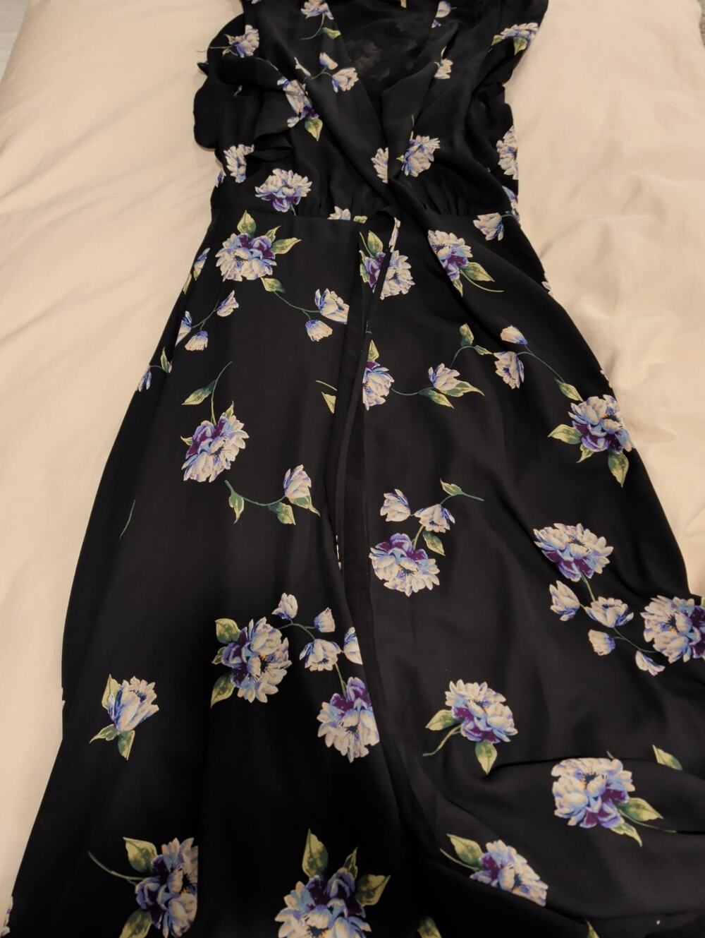 Storia Black Floral Dress V-Neck Blue Purple Flower Print Short Sleeve